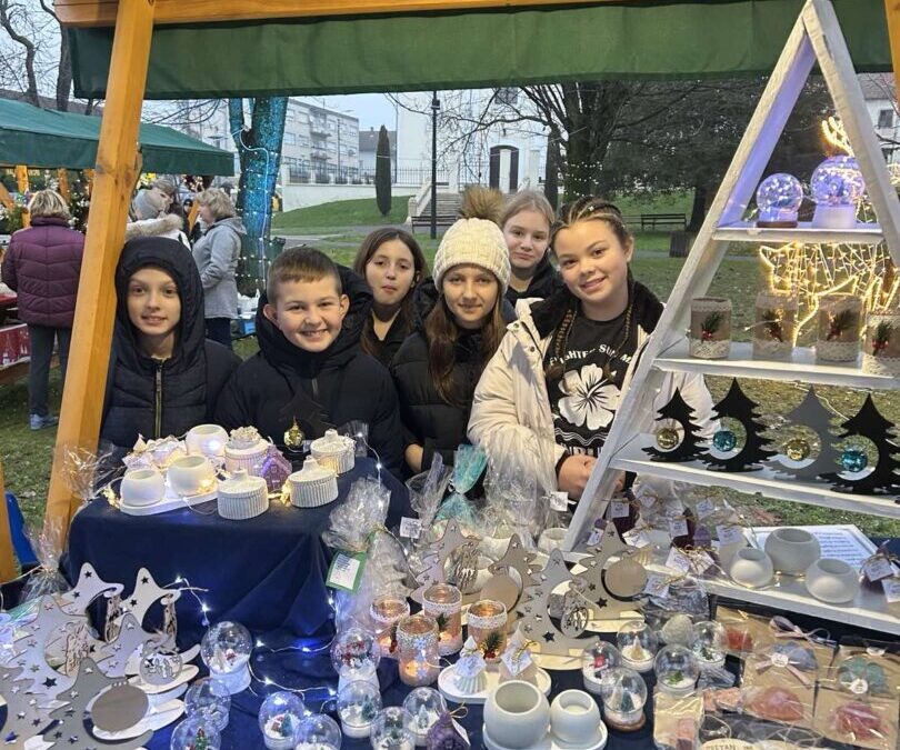 Učenička zadruga Tena na Adventskom sajmu u Lipovljanima